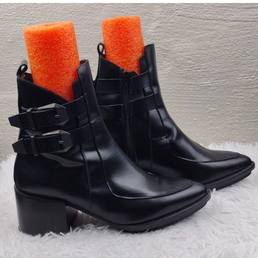 Zara Trafaluc Black Leather Two Buckle Pointed-Toe Blocked Heel Moto Ankle Boot - Picture 4 of 13